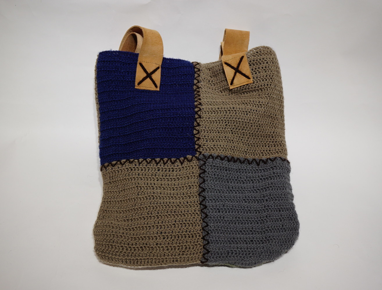 <p>Knitted Bag</p>