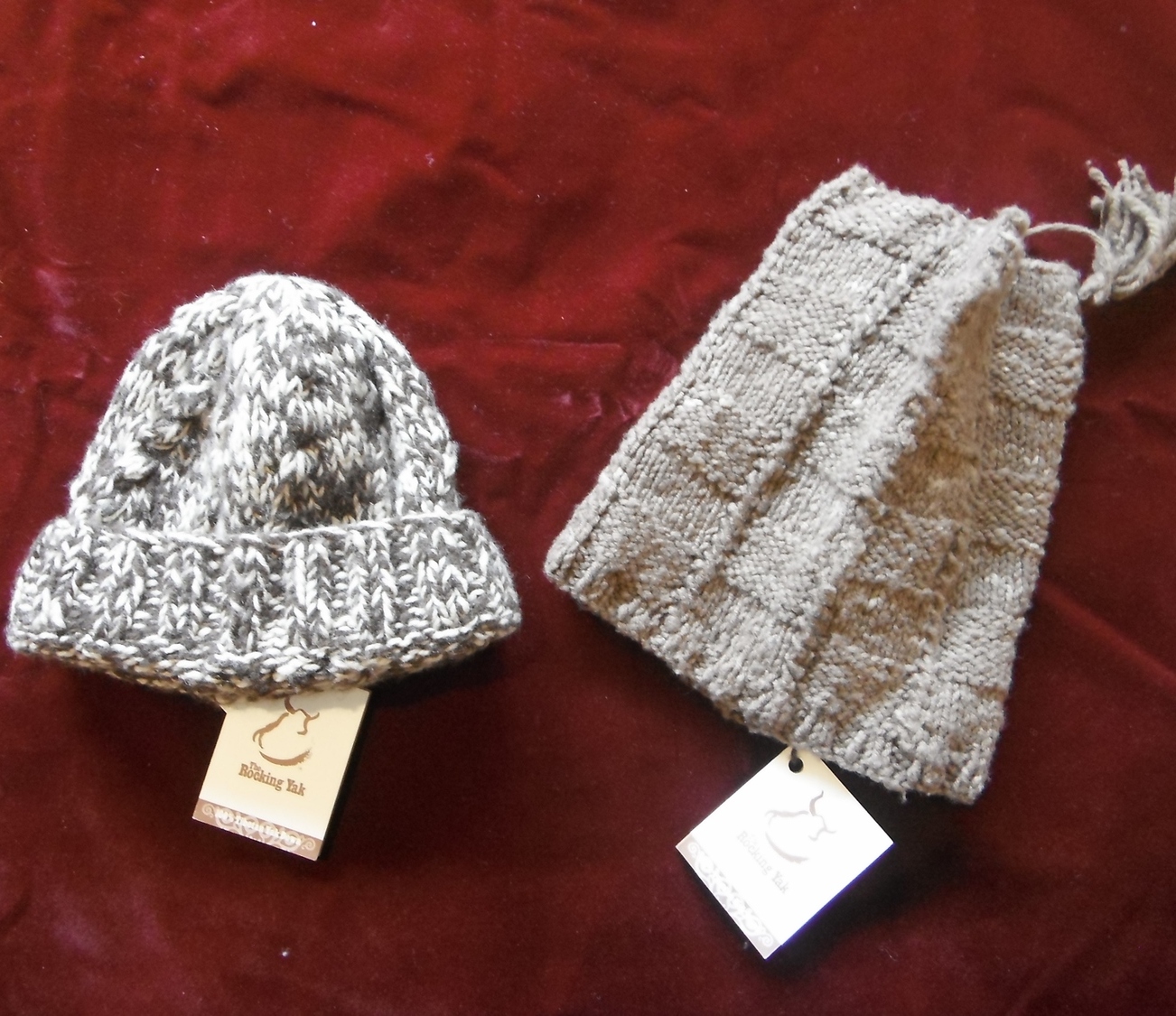 <p>Rocking Yak Knitted Yak Wool Hats&nbsp;</p>