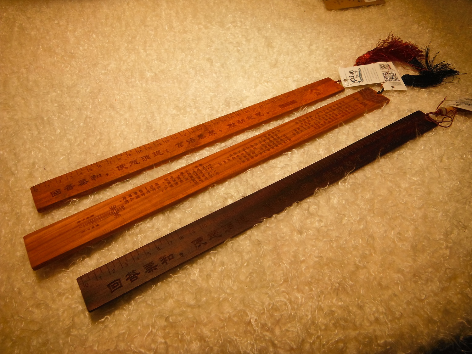 <p>Ruihua Wooden Rulers</p>