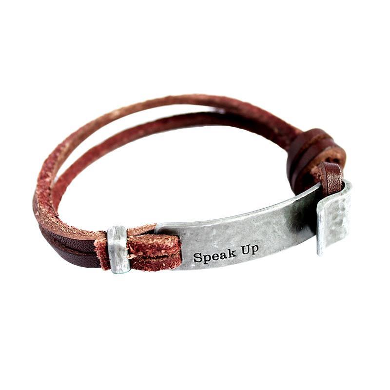 <p>Eden Leather Speak Up Bracelet C204&nbsp;</p>