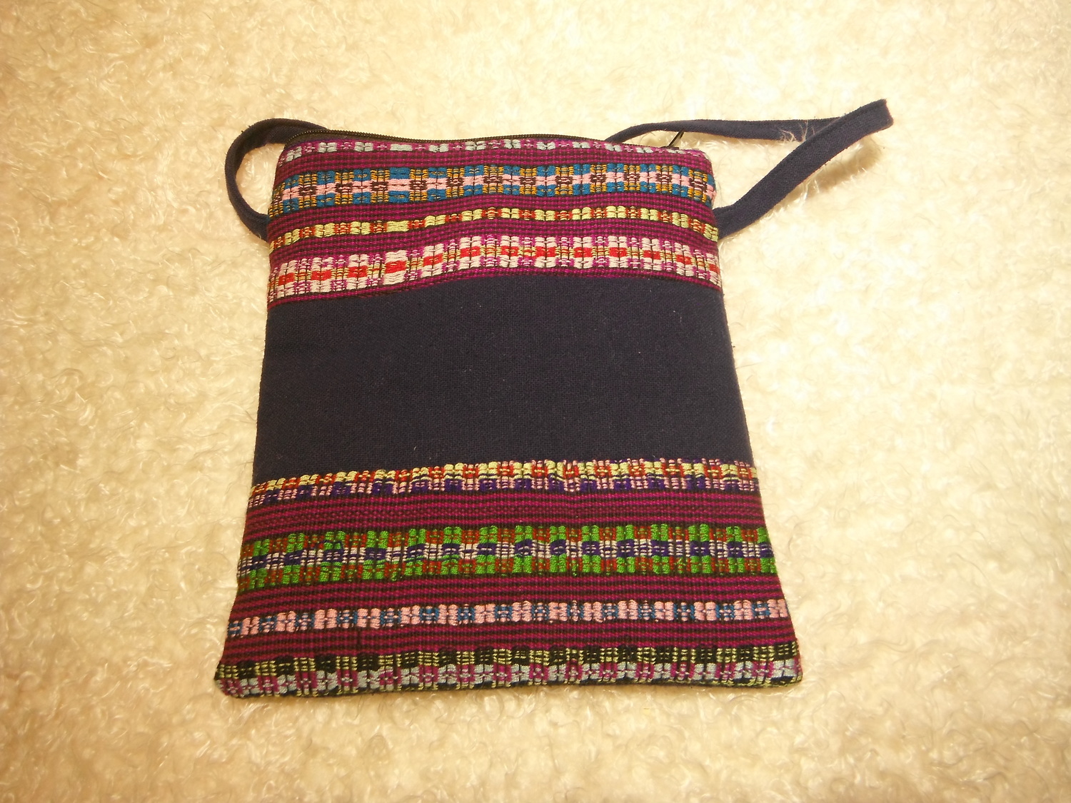 <p>LDWDC Mini Tablet Bag&nbsp;</p>