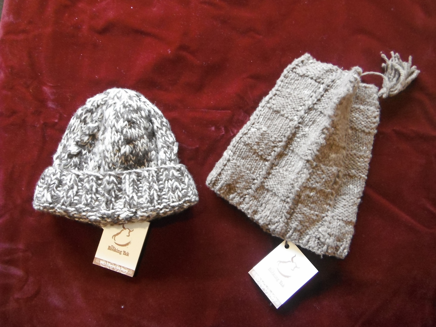 <p>Rocking Yak Knitted Yak Wool Hats&nbsp;</p>