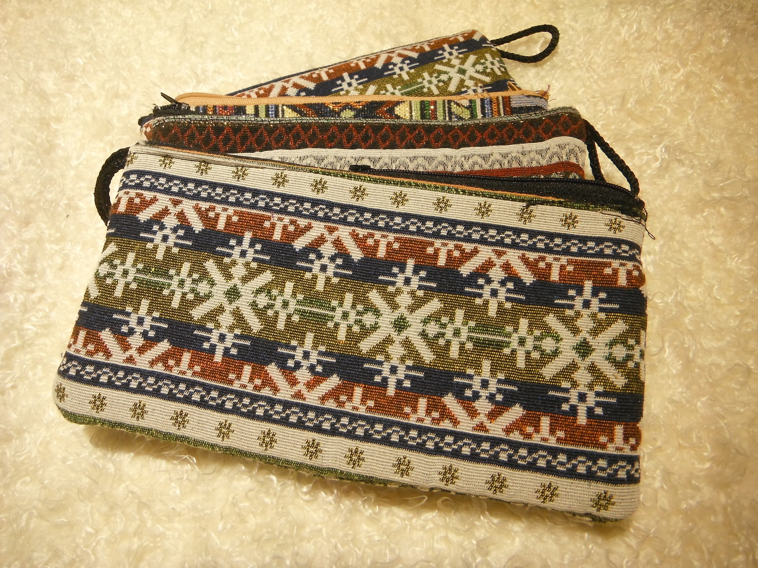 Inle Market Padded Cosmetic Bag&nbsp;
